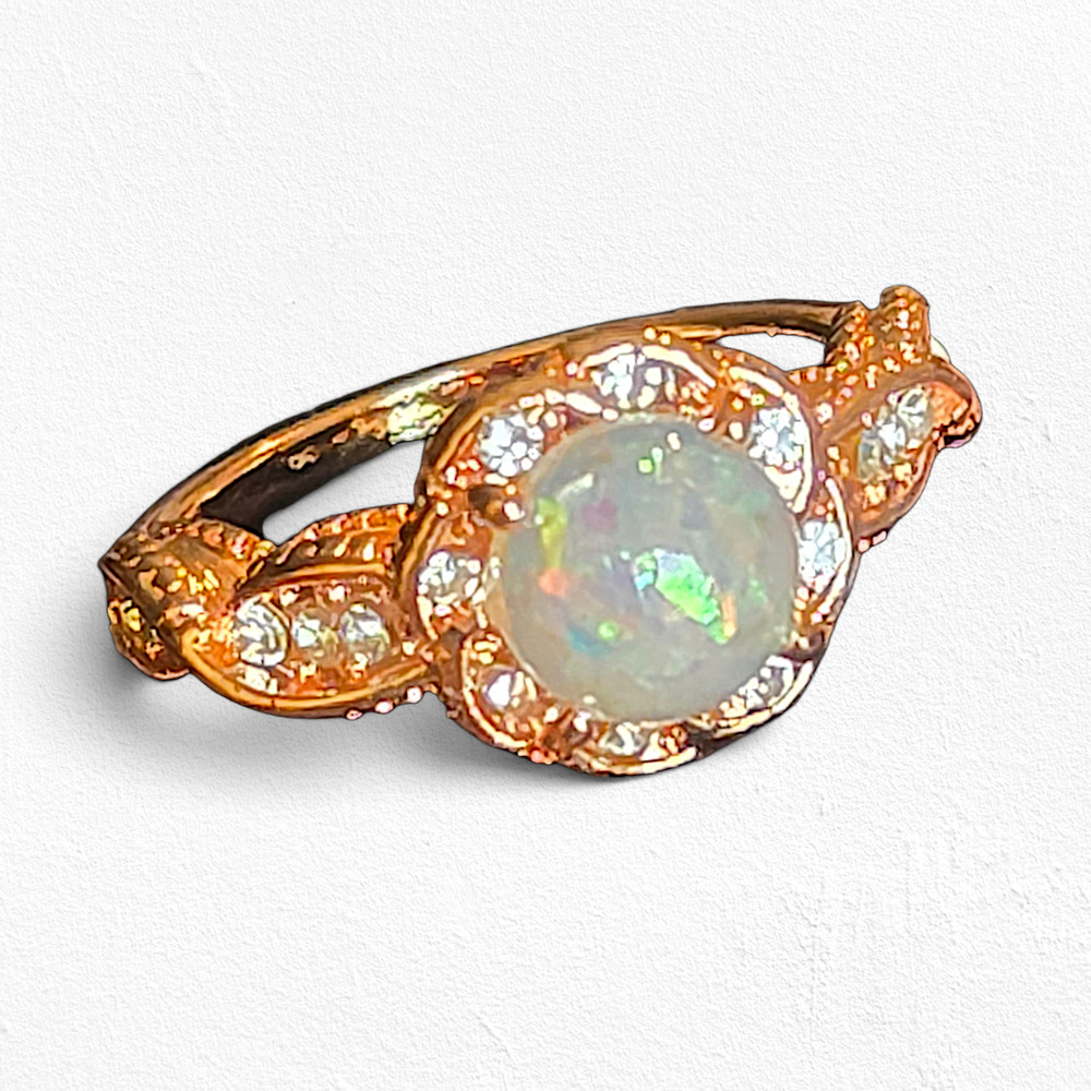 Boutique Synthetic Opal CZ Twist Band Rose Gold Tone Ring Size 8 NIB